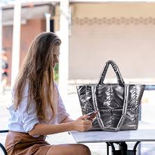 Bolso de Hombro Acolchado Lambo: Moda y Comodidad