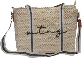 Bolso Mustang Artola: Estilo y Elegancia
