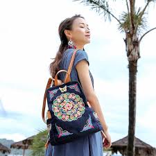 Mochila Etnica Antirrobo con Bordado Floral