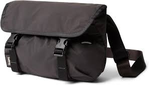 Bolso Bellroy Cinch Mini Messenger: Ligero y Compacto