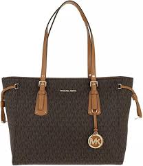 Pack de 2 Bolsas de Mano Voyager de Michael Kors