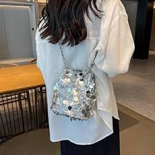 Bolso Saco Redondo de Lentejuelas Plateadas