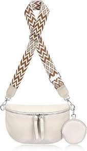 Riñonera Beige de Cuero para Mujer - Moda y Estilo